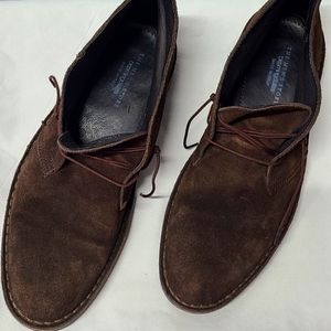 Men's Suede Chukke Boots, Size 8